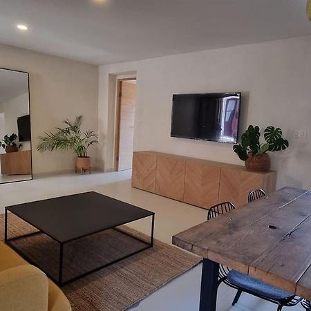 Appartement Au Centre Du Village Cargese Bagian luar foto