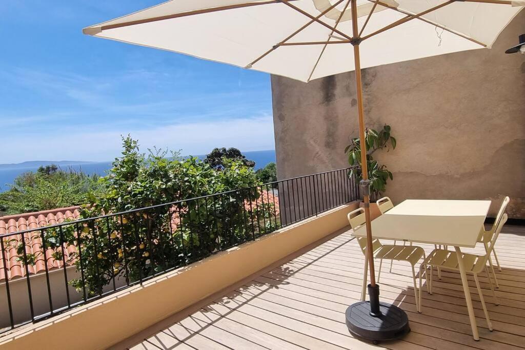 Appartement Au Centre Du Village Cargese Bagian luar foto